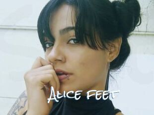 Alice_feet