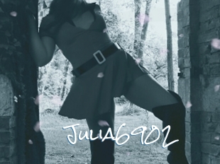 Julia6902