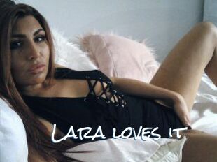 Lara_loves_it
