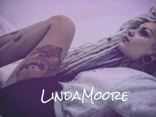 Linda_Moore