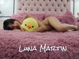 Luna_Martin