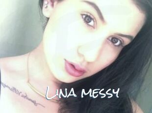 Lina_messy