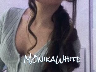 M0nikaWhite