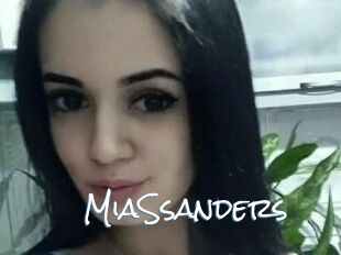 MiaSsanders
