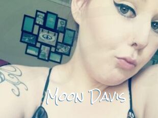 Moon_Davis