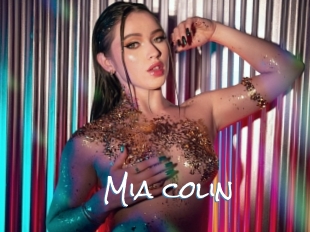 Mia_colin