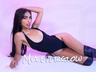 Mia_everglow