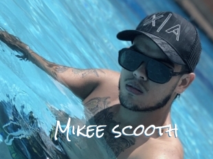 Mikee_scooth