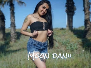 Moon_danii