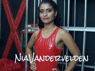 NiaVandervelden