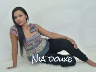 Nia_douxe