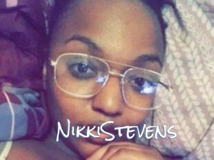 Nikki_Stevens
