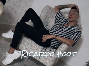 Ricardo_hoot