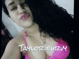 Taylor_curvy