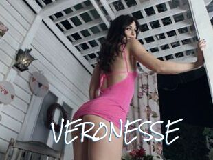 VER0NESSE