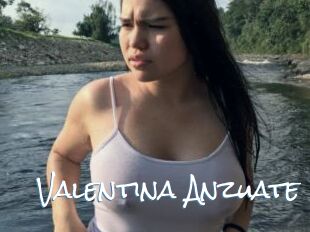 Valentina_Anzuate